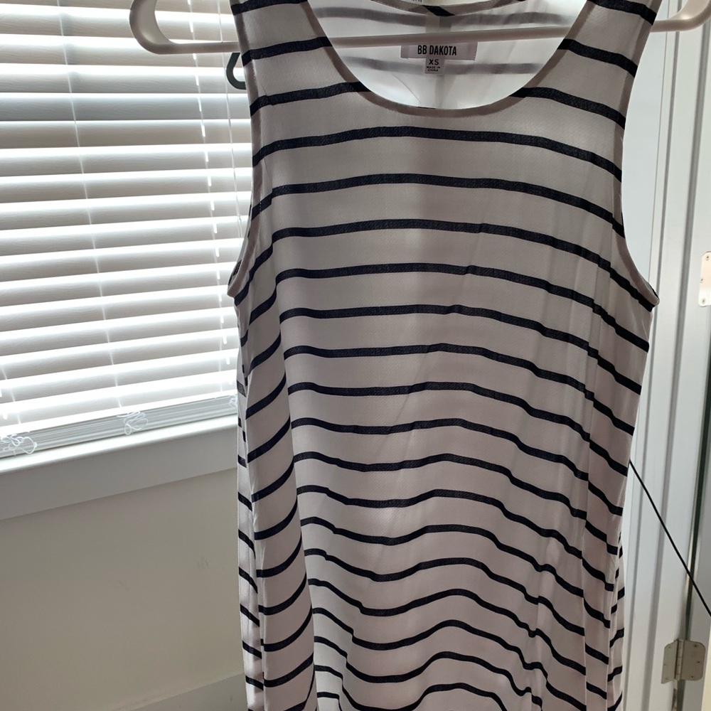 Super cute dress!
